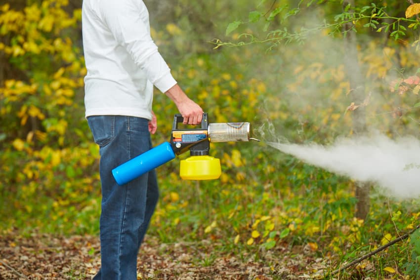 how to use the burgess 1443 insect fogger